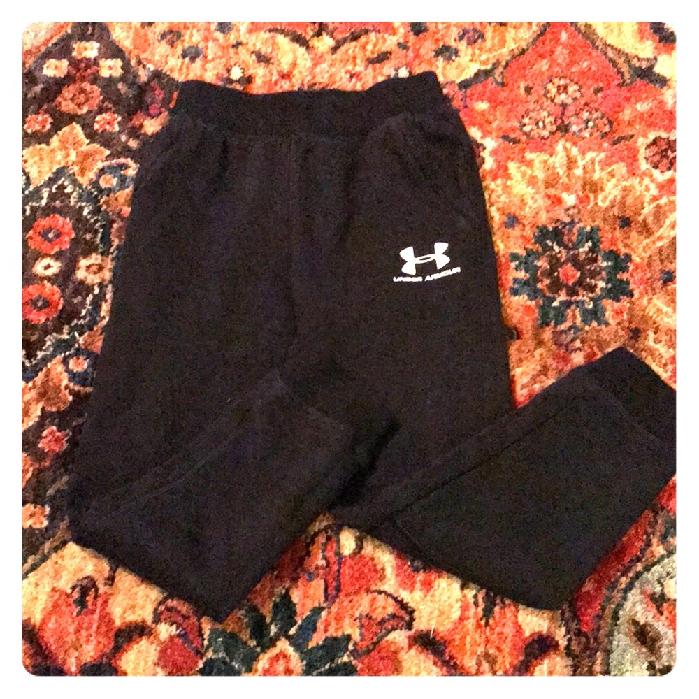Boys size 6 running pants